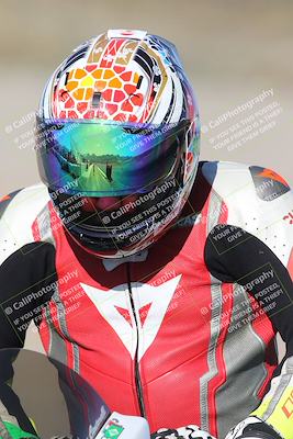 media/Jan-15-2026-Racers Edge (Thu) [[dfebeb70ab]]/2-A Group/Session 5 Turn 2/